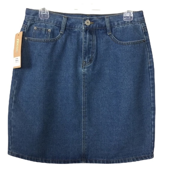 Medium Wash Denim Mini Skirt with Four Pockets New with Tags Size Medium - Picture 1 of 8
